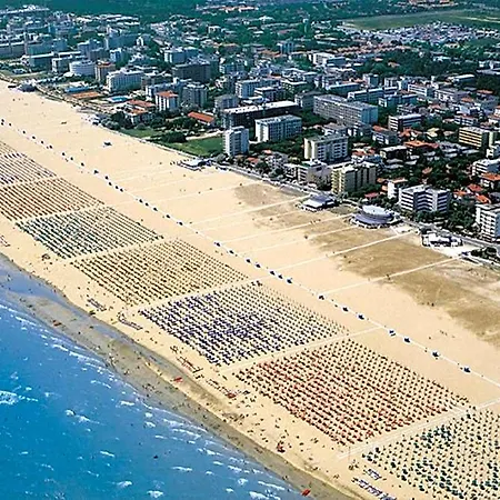 Wonderful With Private Garden In Bibione